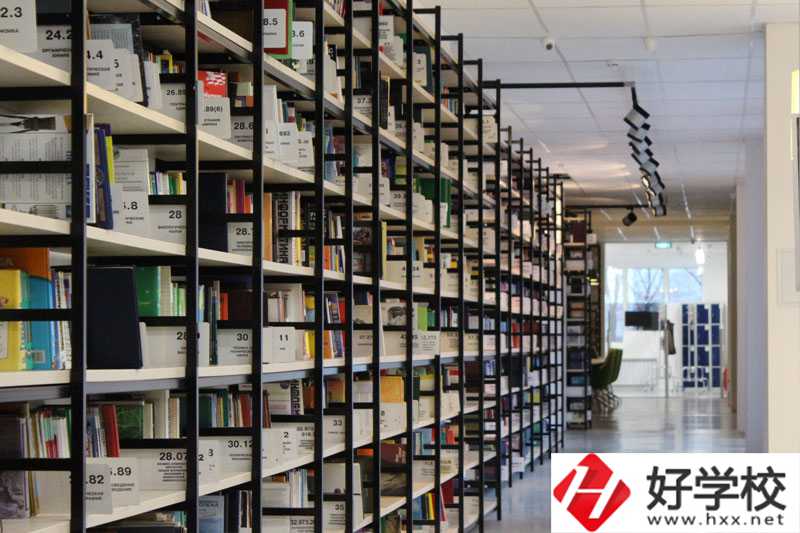 婁底幼兒師范學(xué)校是中職還是高職？有哪些專業(yè)？