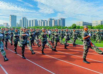 2025重慶排名前三的臨床醫(yī)學(xué)學(xué)校名單