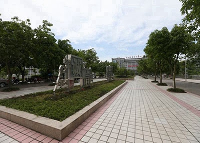 萍鄉(xiāng)湘東星海鐵路航空職業(yè)學(xué)校2025年各專(zhuān)業(yè)招生計(jì)劃